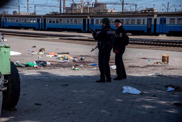 The EU accuses Russia of committing a war crime by attacking the Kramatorsk train station Attack on the Kramatorsk railway station