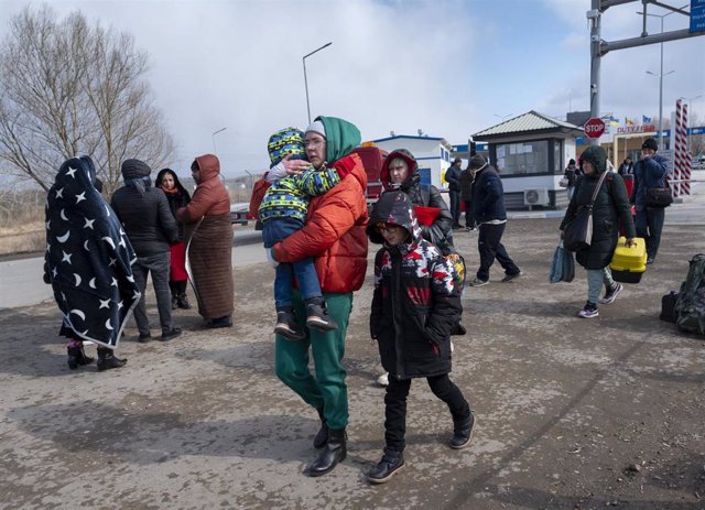 Refugees from Ukraine arrive in Moldova. 