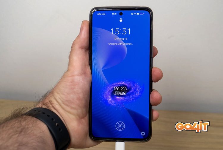 Realme GT Neo 3 charging