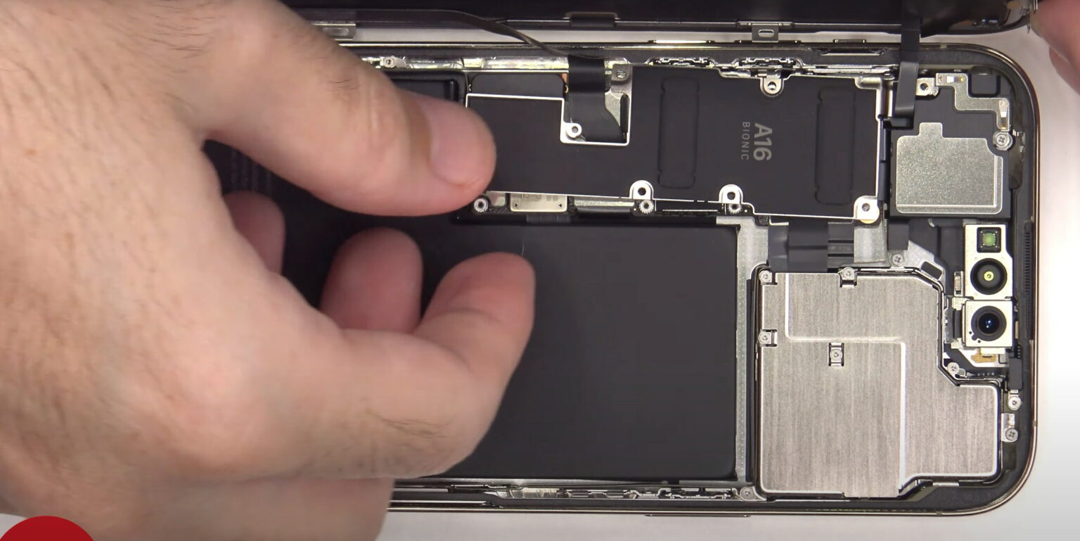 iPhone 14 Pro Max, disassembled. What Apple's new flagship with eSIM